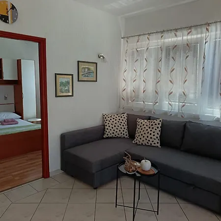 N&m Apartmán Krk Town